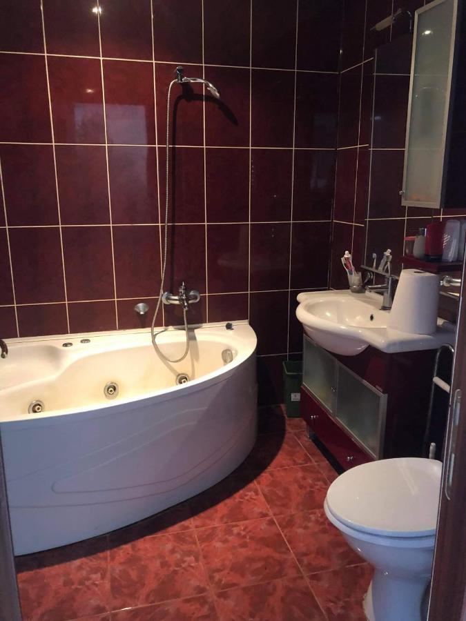 Apartament Apartment Ramnicu Valcea Luaran gambar